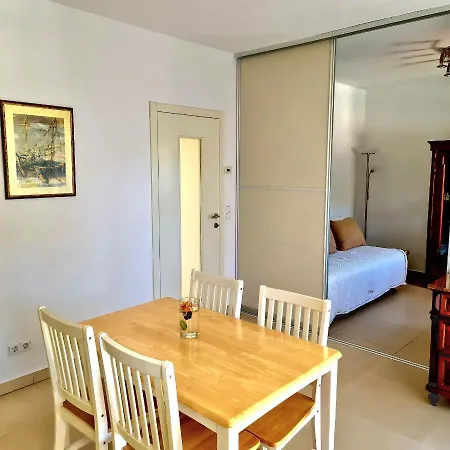Apartmani Val Blue *