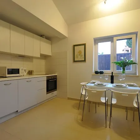 Apartmani Val Blue *