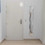 Val * פולה