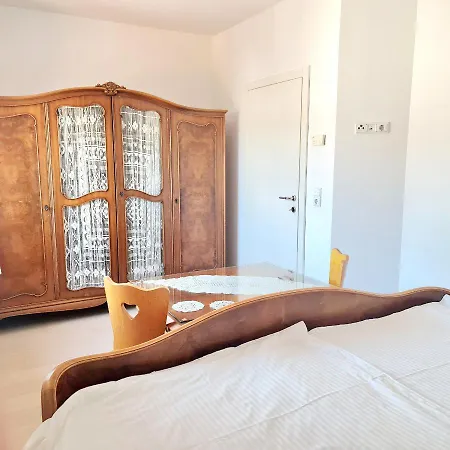 Val Apartament *